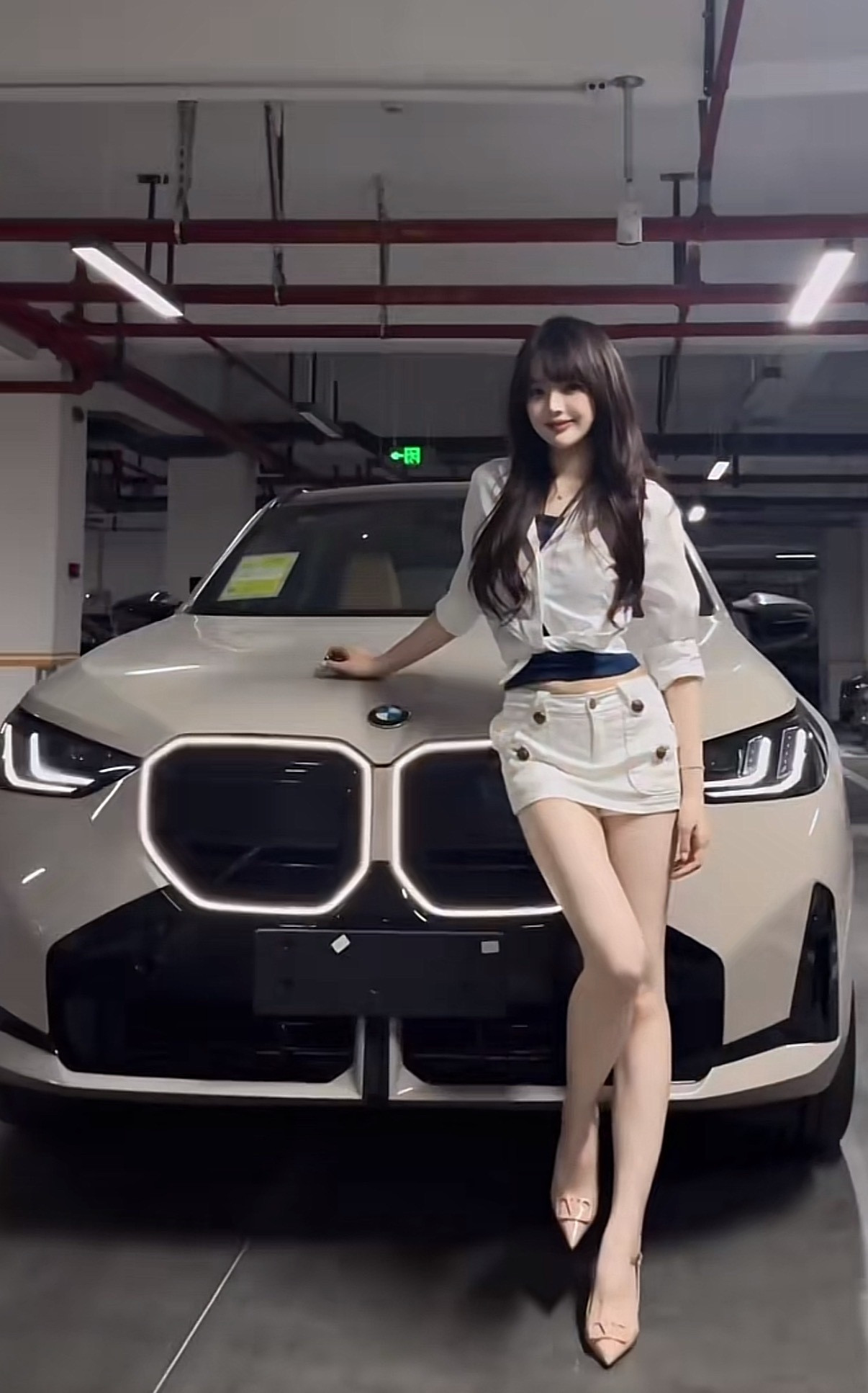 BMWX3发光的大鼻孔​​​