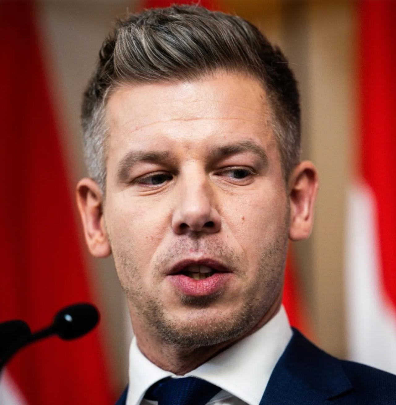 🚨🇭🇺匈牙利总理彼得·马扎尔被指控盗窃——议会刚刚剥夺了他的豁免权。案件
