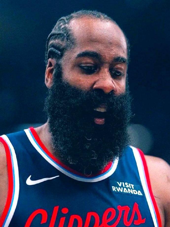 18胜23负？听着寒碜，可快船最近真杀疯了。1月7胜6负，刚拿5连胜，奇才