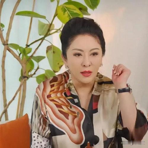 向太戳破豪门真相!嫁进去基本不幸福,这3点扎透人心向太这话说得也太敢了!直