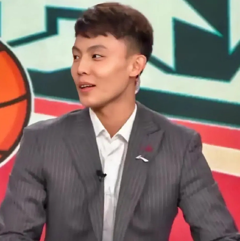 徐杰经纪公司发表声明，举报女立马做出回应。徐杰方终于做出回应了，发表了严正声