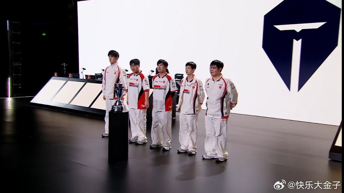 TES战胜WECreme撑起TESCreme职业生涯第一场蛇女，近期rank