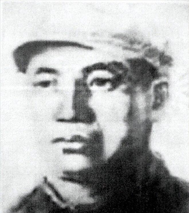 1937年5月，西宁城。马步芳特意换上将官服去见一名要犯。"孙军长，你我都是一军