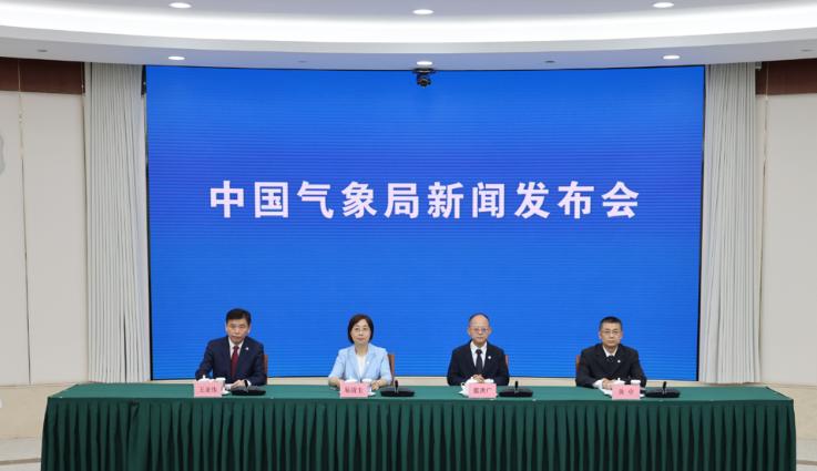 我劝所有中国人，这个冬天，真得做好心理准备。9月29日，国家气候中心在10月新闻