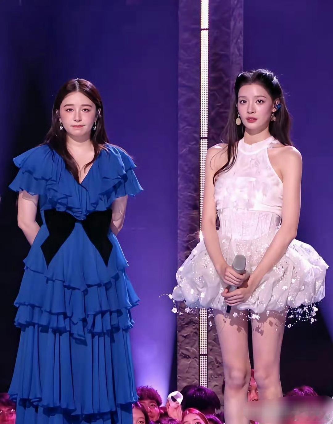 原来女的稍微胖点，上镜就显壮。
