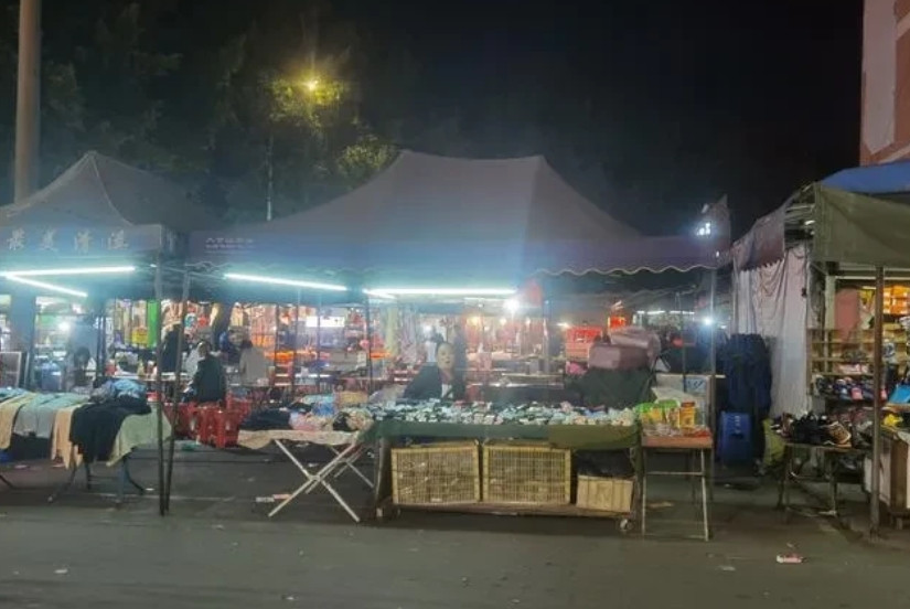 同样是地级市，新余和萍乡的商业化程度相差得不是一点两点，那是十万八千里，尤其是萍