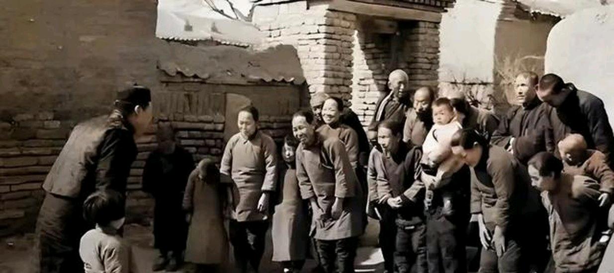 快解放那一年，村里的地主确实把田地全卖光了，因为他大儿子写信回来了，叫他卖的，不