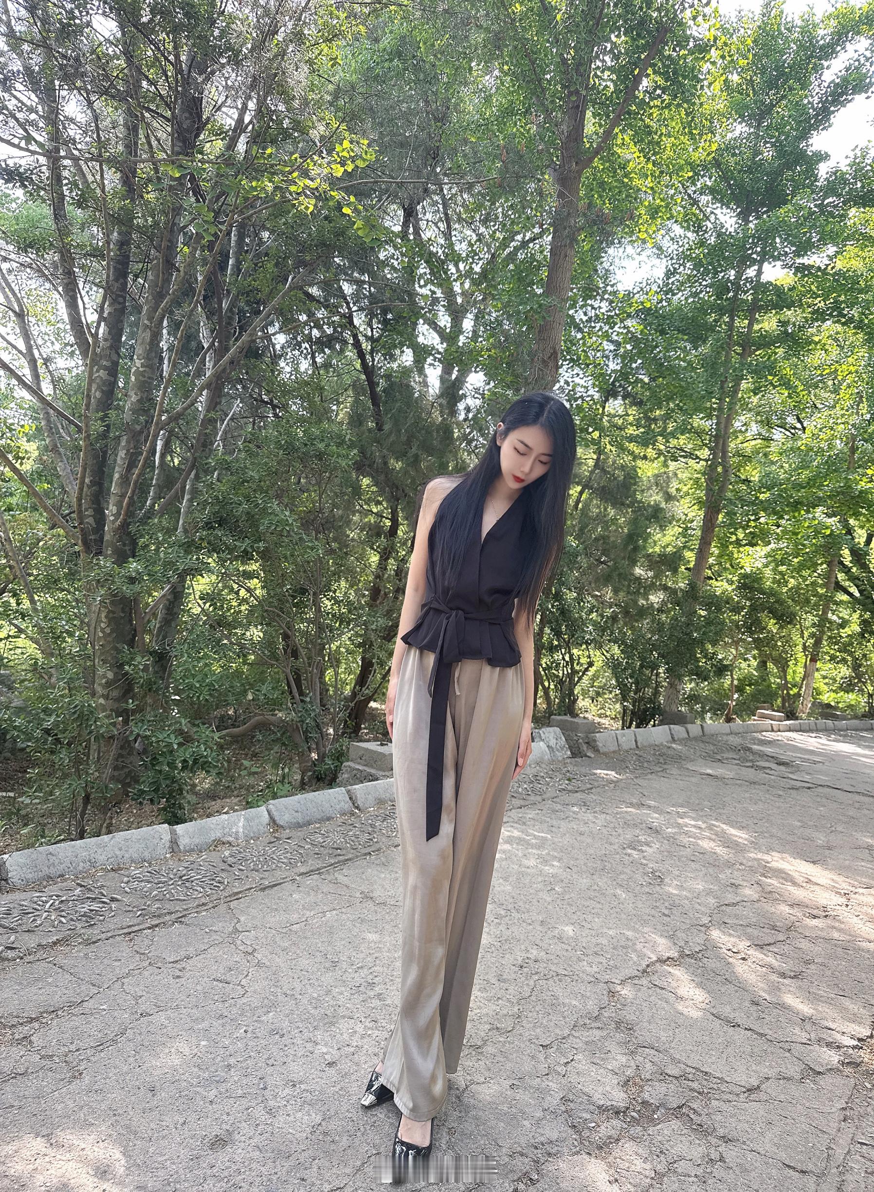 今天是你的小阿姨穿搭分享御姐​​​