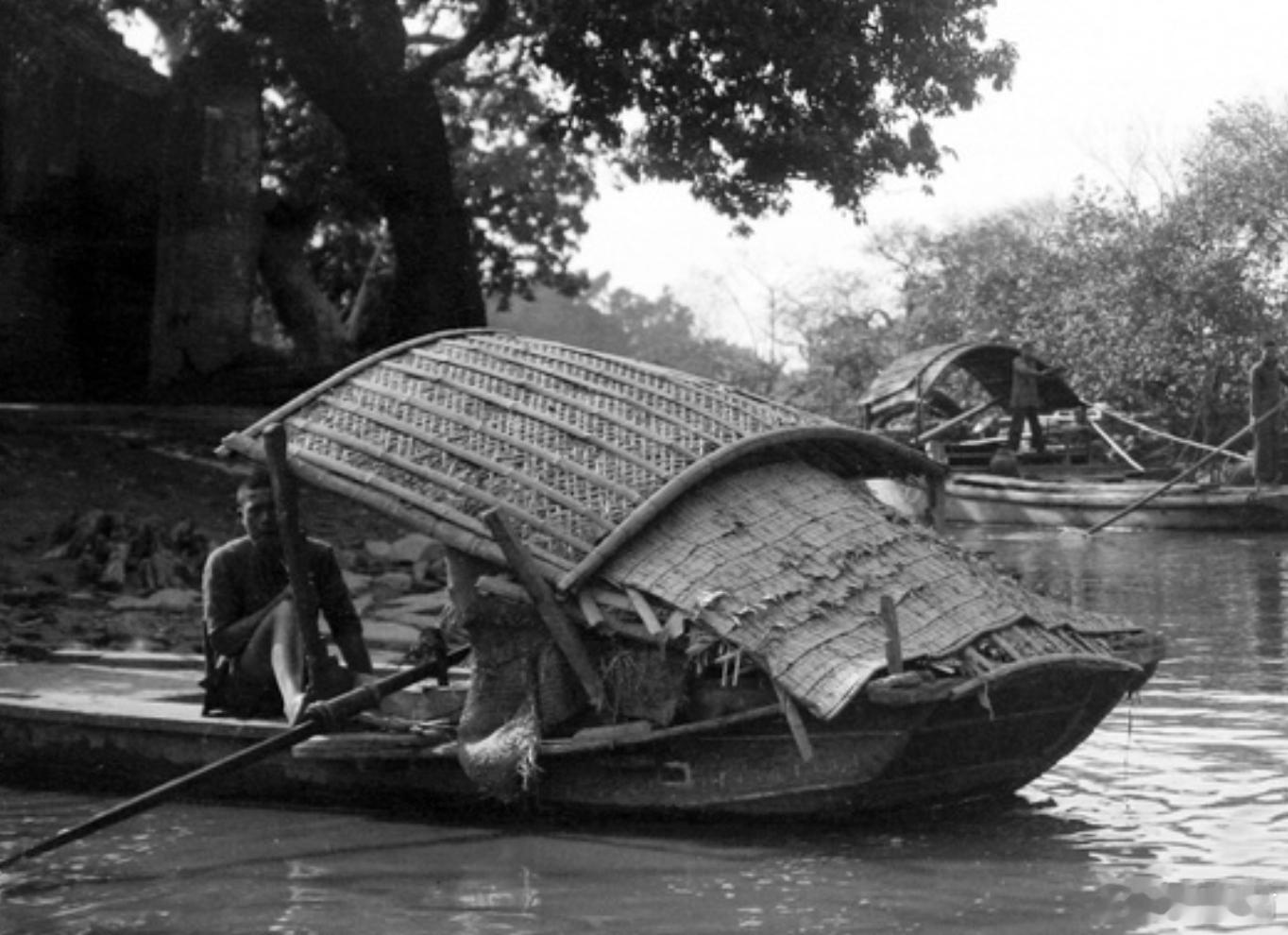在船上生活的居民，广州，1919年
