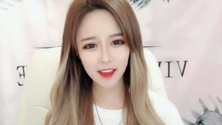 刚出的一首新歌,太好听了,听一次就果断收藏了