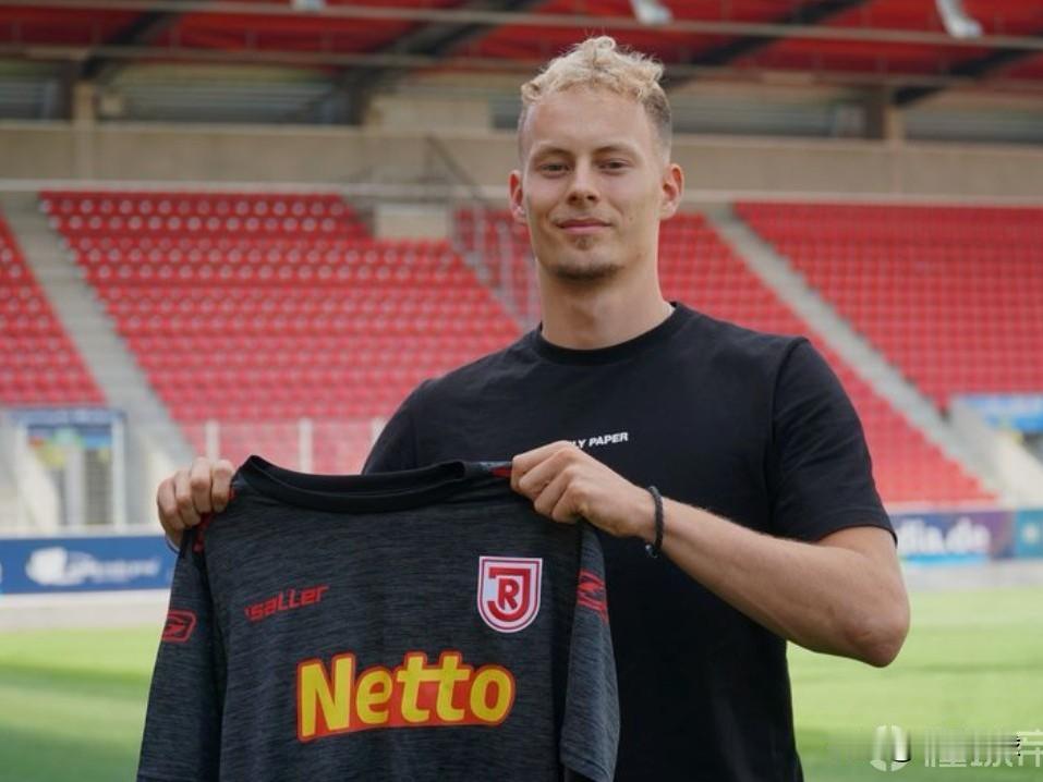 国安绯闻外援---布哈勒法…最近国安新任体育总经理马永明关注了这名球员，说明进入