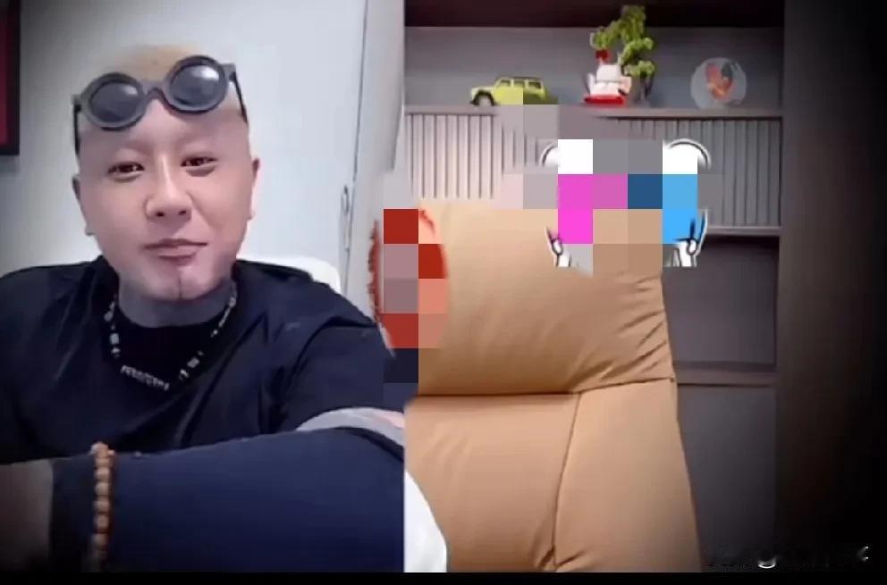 方丈想整个cp，仙洋说沈曼最适合你！方丈说原来我俩好