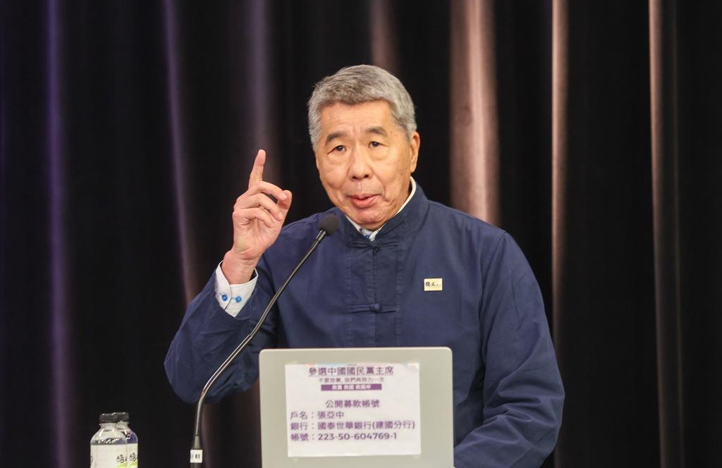 国民党主席选战硝烟再起，孙文学校总校长张亚中在27日举办的第二场辩论会上火力全开