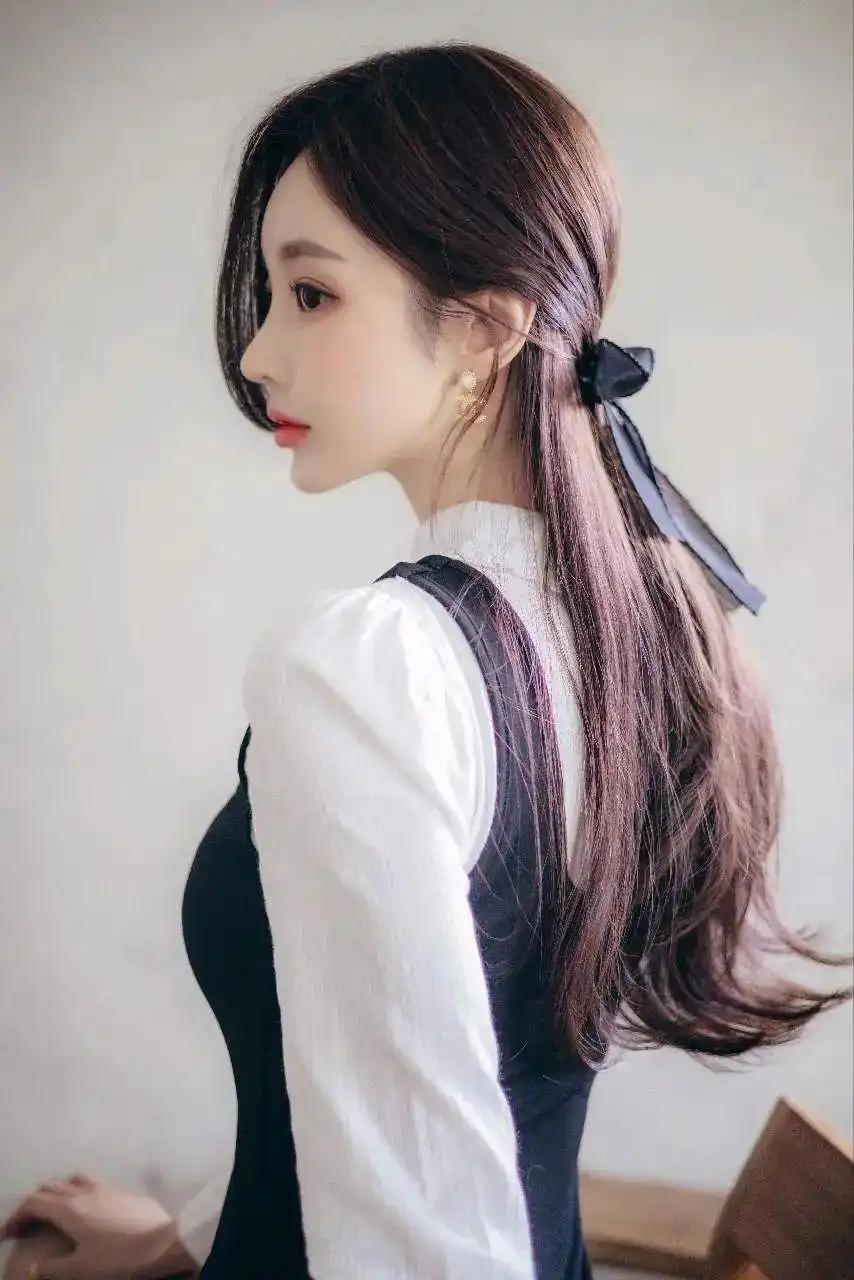 女生怎么穿搭会看上去很优雅气质穿搭怎么穿才恰到好处?怎么穿搭会让人比较显温柔