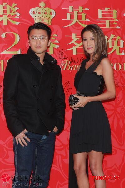 谢霆锋不高，他和谢婷婷差不多一样高。张柏芝身高标准，天使面容。