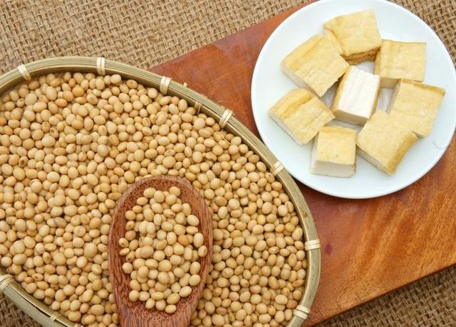 石膏做的不宜食用? 破解豆腐的5个谣言