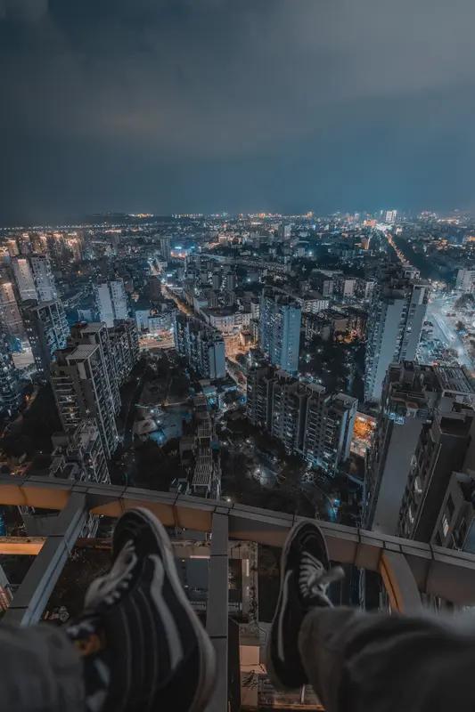 人往高处走,高处有什么?人往高处走，高处有啥呢？高处有更开阔的眼界。在低谷时，