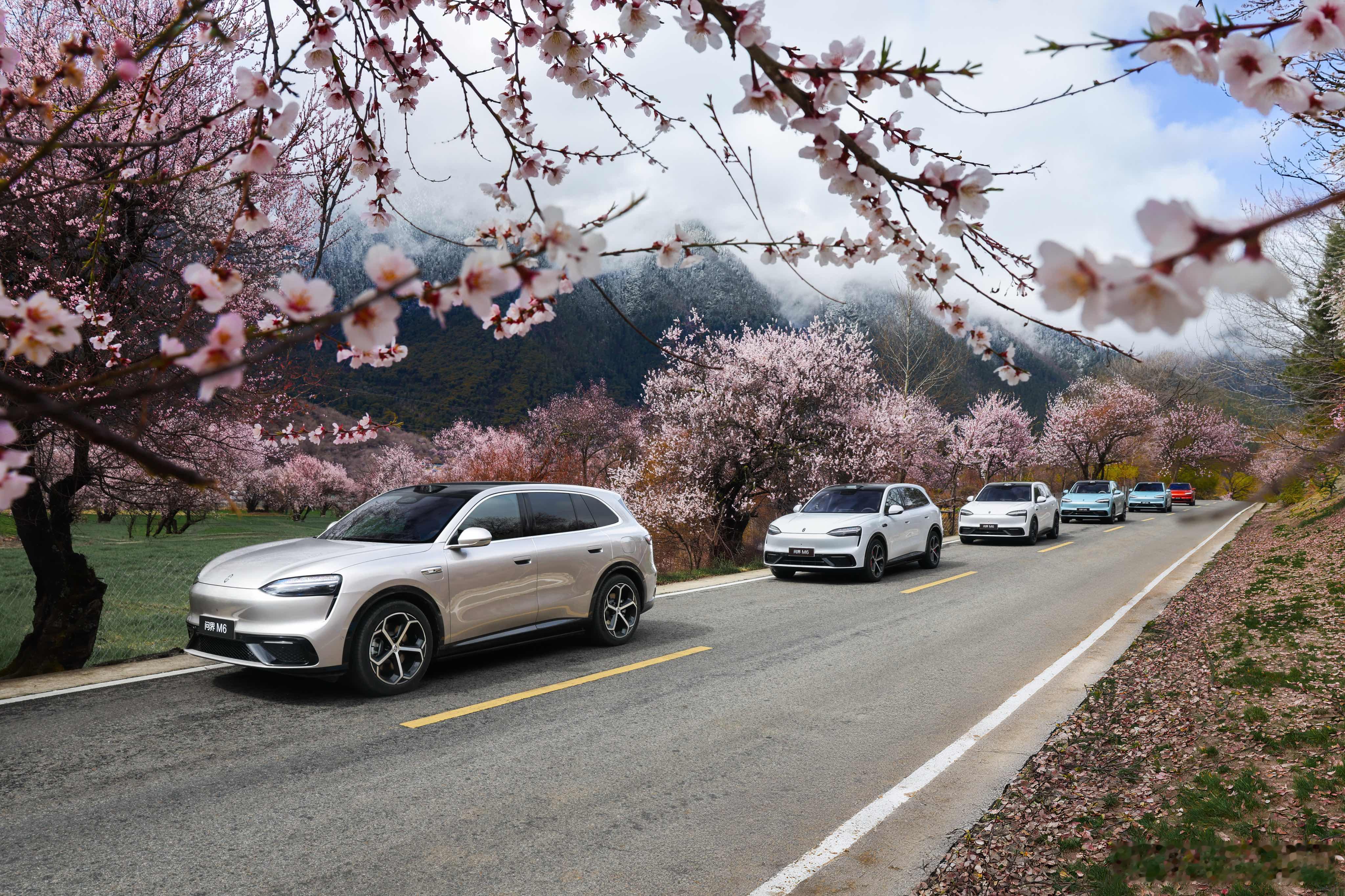 问界M6将于4月22日上市官宣！问界M6这次是真的杀疯了。作为新锐智慧SUV，它