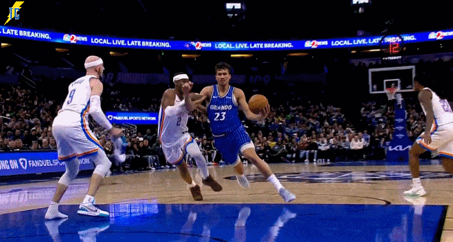 雷霆卡索拉妙招‘鞋防’席尔瓦，技犯上身笑翻全场！