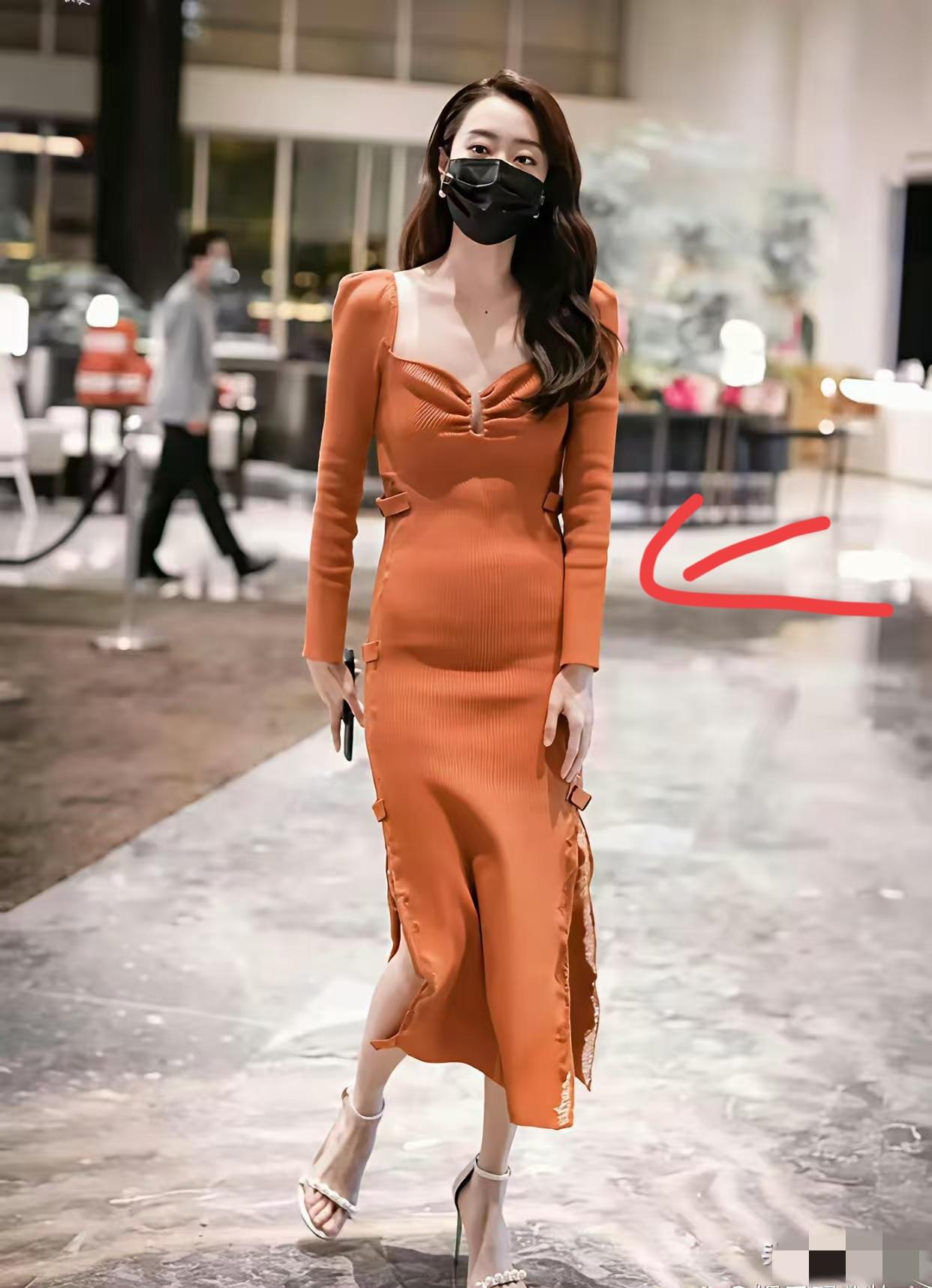 张小斐如今的现状，给所有女人都提了个醒，无论你的身材再好，再漂亮，也千万要