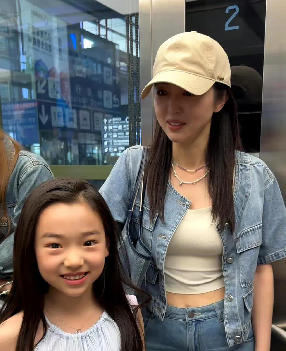 娱乐圈最该出道的富二代，不是黄磊的女儿黄多多，也不是小沈阳的女儿沈佳润，