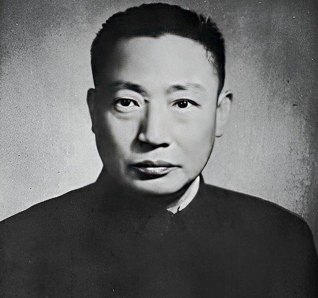 1956年，毛人凤病危躺在病床上，妻子向影心端着一大碗中药慢慢走到了他的身边。她