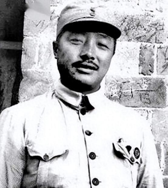 🌞1936年7月，红二方面军进入松潘草地，没有吃的，贺龙突然提出钓鱼吃，众