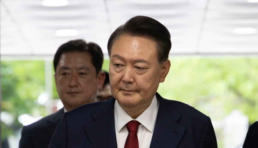 尹锡悦还得关着，法院不放人天呐！尹锡悦竟然还被关着！这到