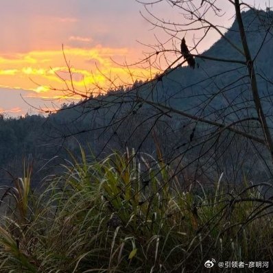 人生就像一场旅行，不在乎目的地，而在乎沿途的风景和看风景的心情。不要总是急于奔向