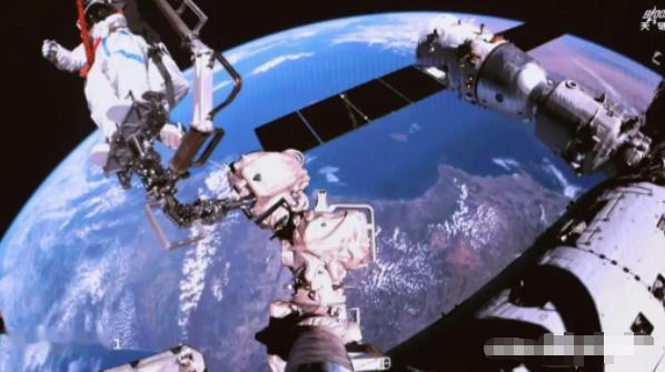 好家伙！咱们中国航天员这“太空加班”，直接玩出了新高度。 神舟二十一号乘组的