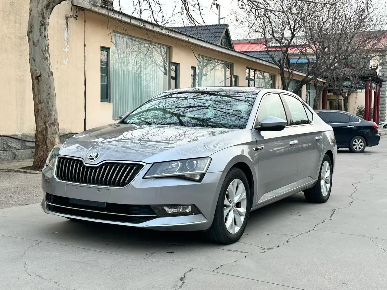 自营车在售，18年速派18年2月上牌，1.4T舒适速派，7.7万公里实表，一