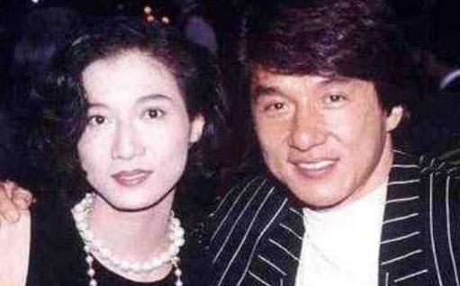 1999年，吴绮莉找到成龙：“我怀孕了，孩子是你的。”成龙说：“给你一个亿，把孩