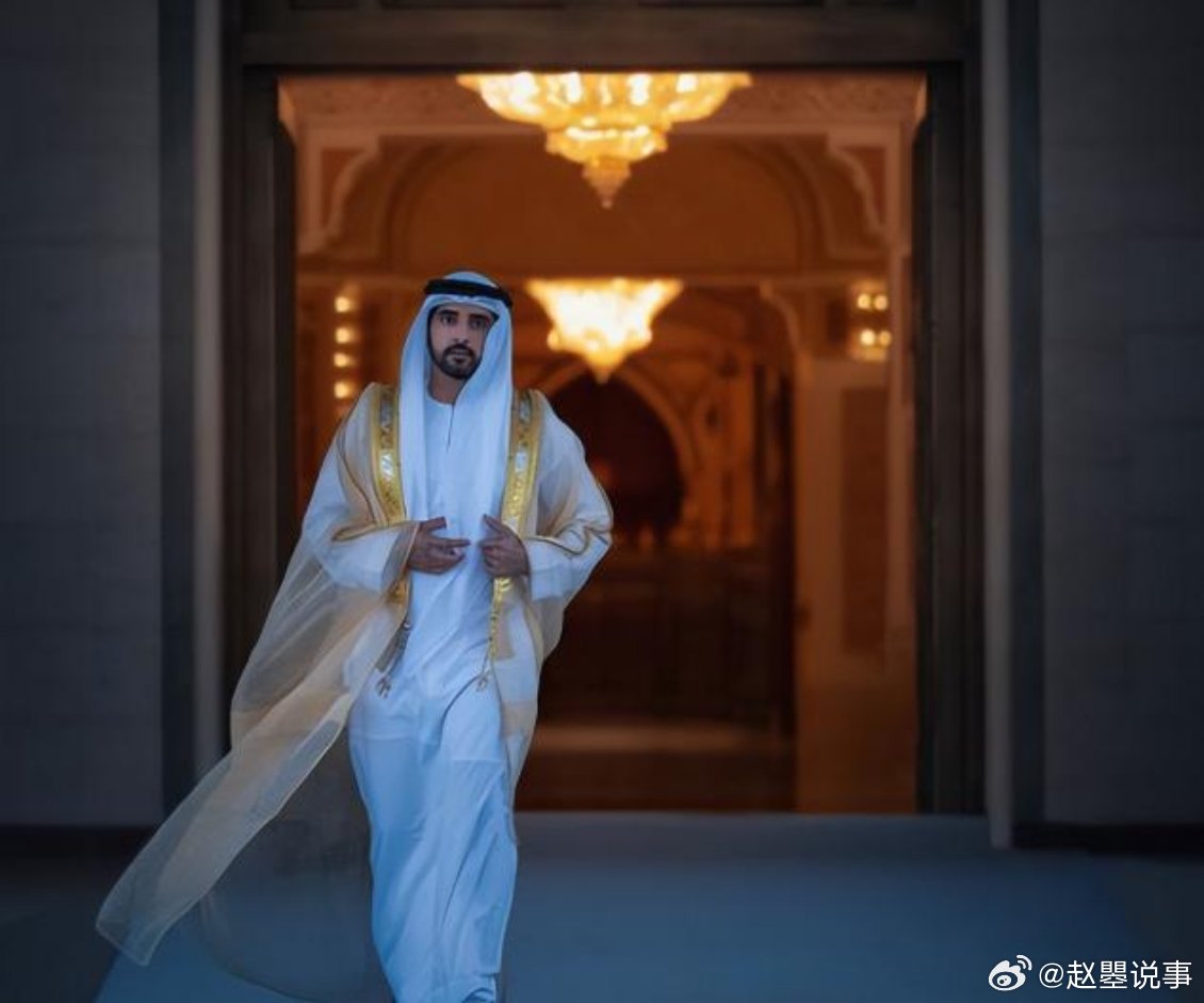 在绝大多数人的印象里，哈曼丹堪称世间少有的绝世美男，他是无数女性心中的理想伴侣，