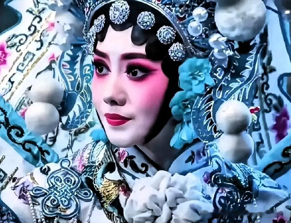 这两天不少人在后台问我，《主角》怎么说没就没了？说实话，这剧能让这么多人“破