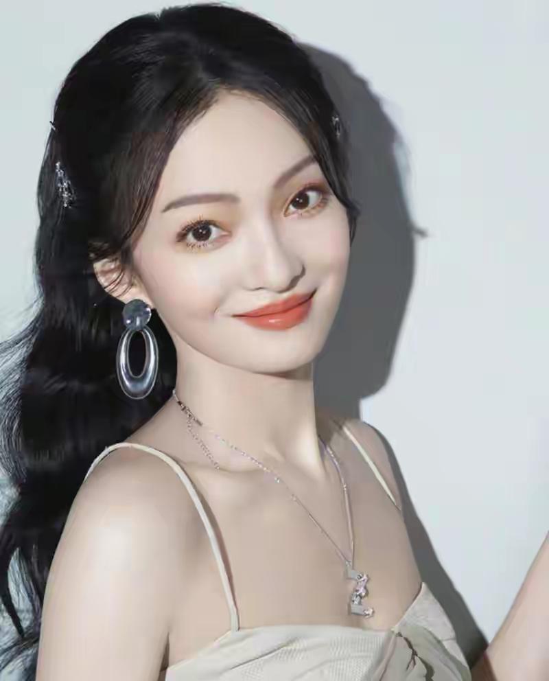 著名歌手张韶涵确实是个狠人！张韶涵说：“我非常自律，我很自律，我之前是凌晨3:0