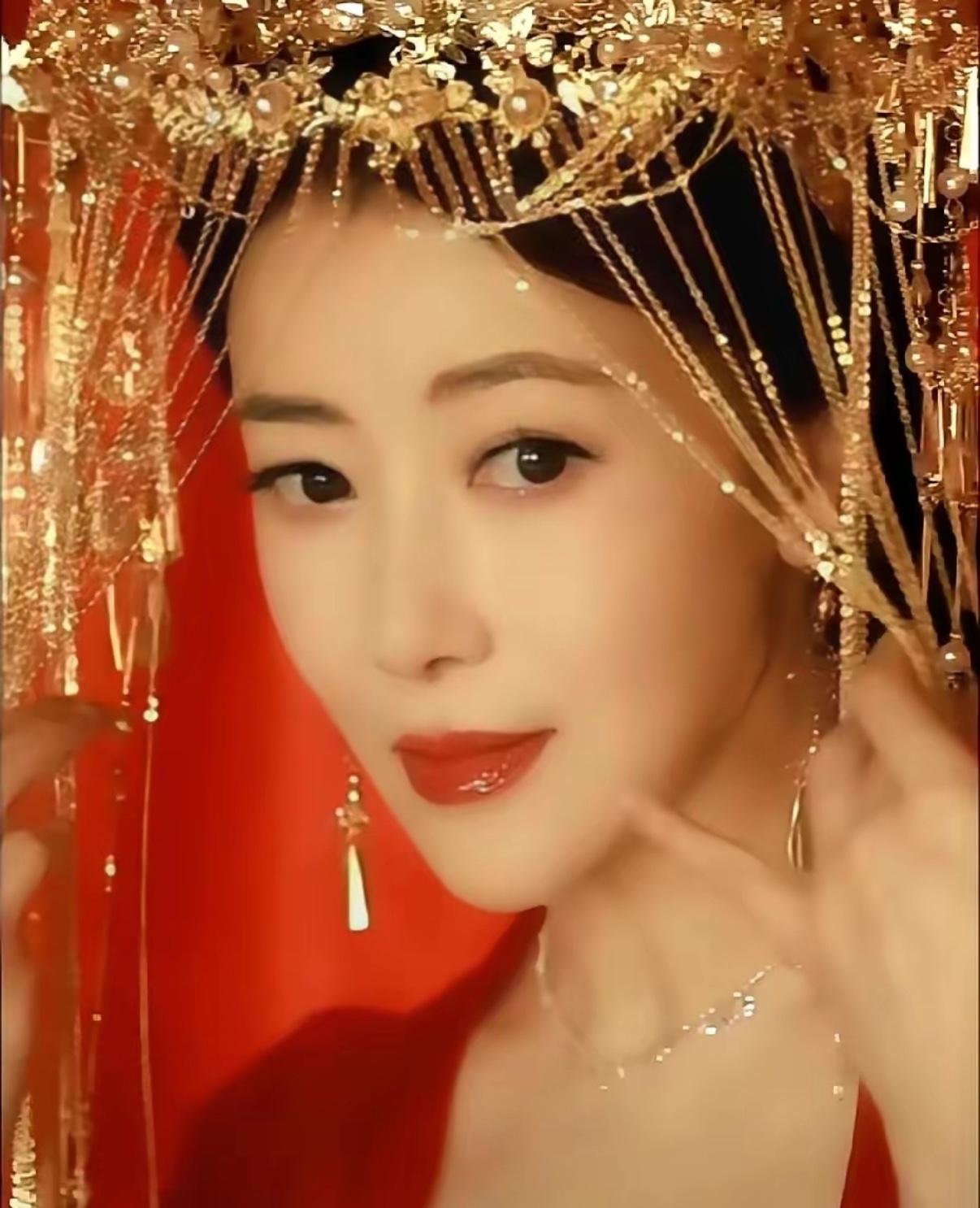 即使是万众瞩目的女明星，年龄一大，导致难以受孕，也会在婚恋中变为‘低位’的一方！