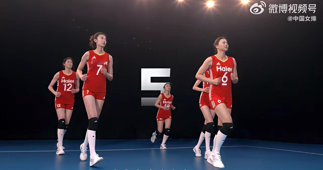 好多人正担心没有朱婷的亚锦赛，中国女排会失去第一时间拿到奥运门票的机会，毕竟一年