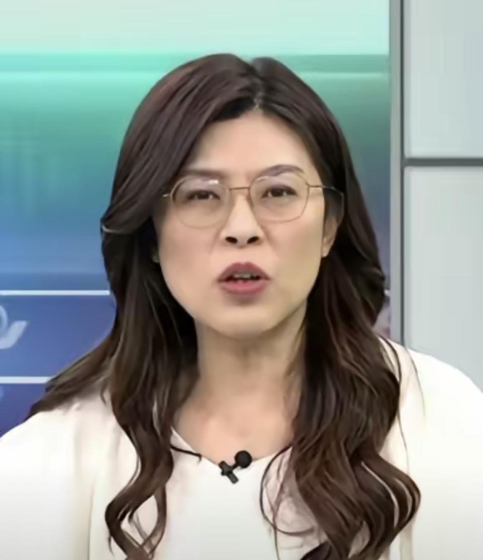 郑丽文怒怼赵少康！这波硬刚藏着蓝营新方向赵少康也太急了！郑丽文刚当选，他连句