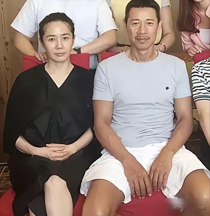 69岁张丰毅的老婆霍凡，原来是我们熟悉的她，难怪结婚30年零绯闻！说真的，第一