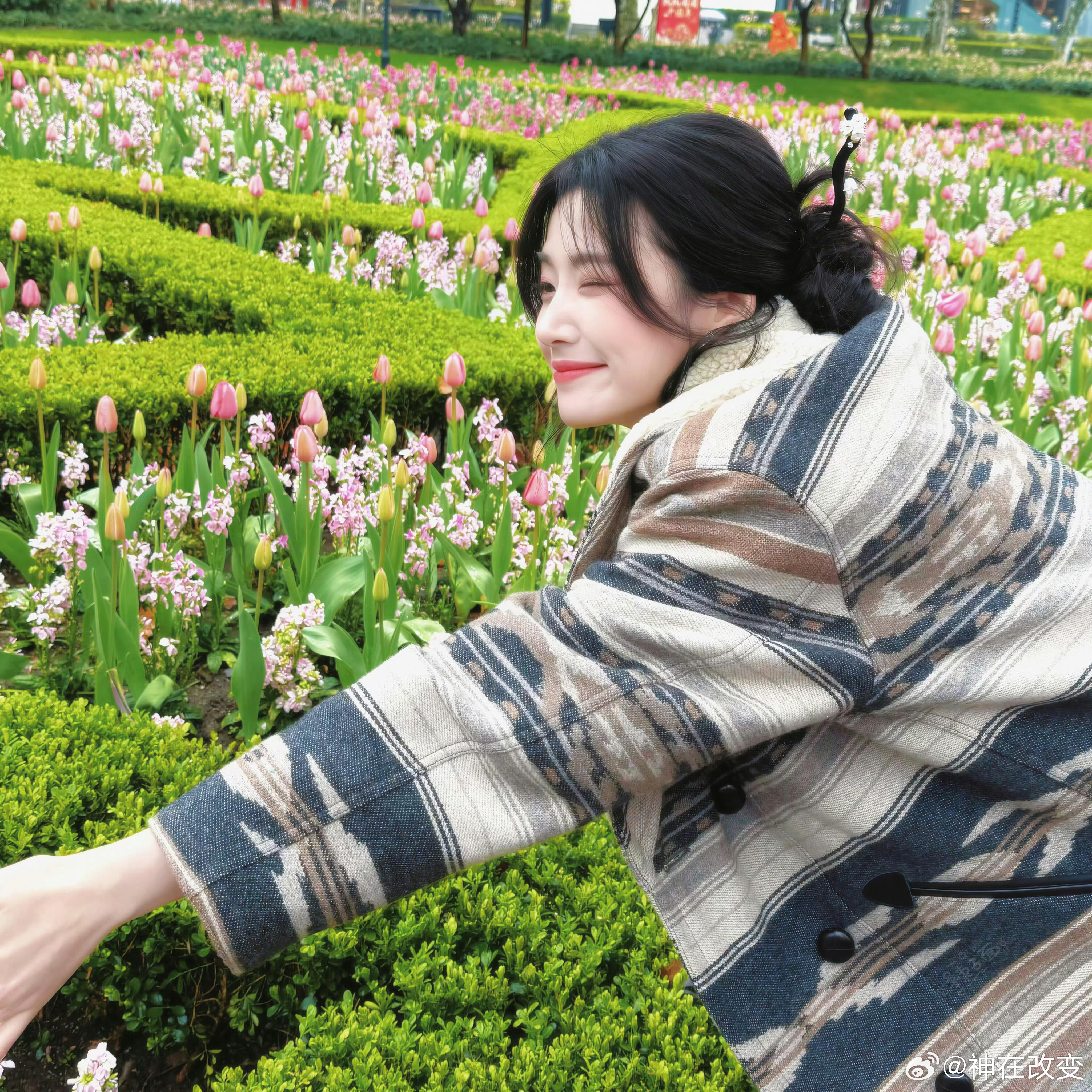 卢昱晓卢昱晓｜春日头像卢昱晓｜