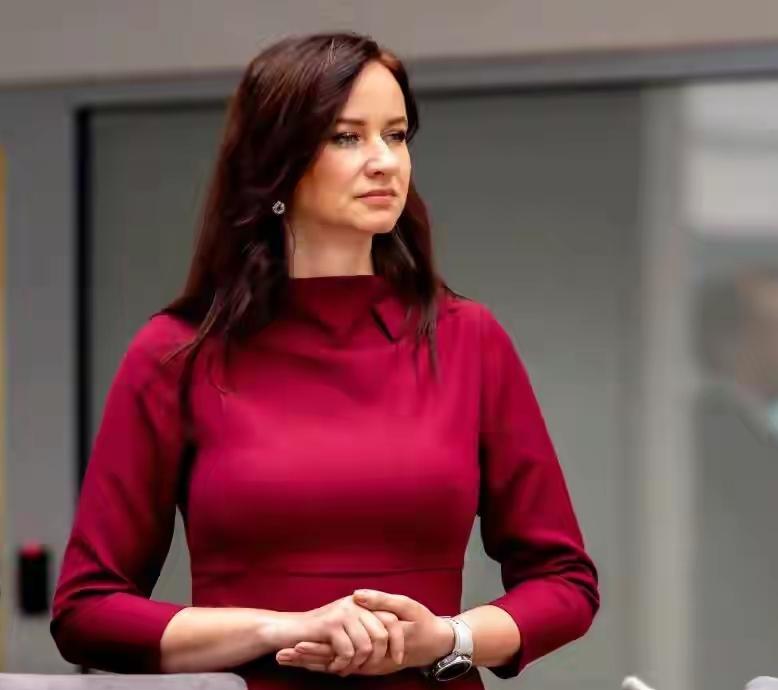 立陶宛“台湾代表处”要改名？这记“回旋镖”扎心了！立陶宛新总理鲁吉尼埃内刚上