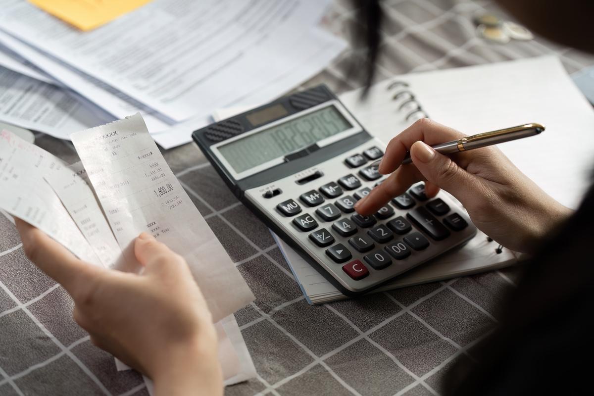 真人真事。我们公司一个干财务的被老板骂了，但人家每天还笑嘻嘻的，搞得我们都很纳闷