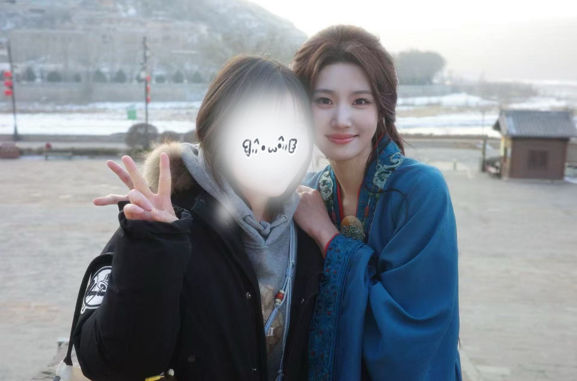 一些合照噜🤲🏻💓卢昱晓