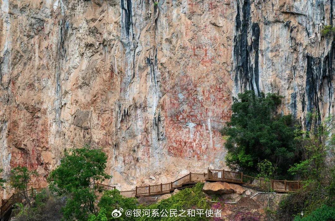 · 考古学 ·这些岩画用人血绘制，已保存近2000年￼图片来源：Xiquinho