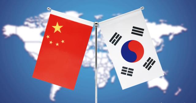 “中国成为韩国人最讨厌国家榜首！韩国智库《东亚研究院》民调曾显示，在“最不喜欢的