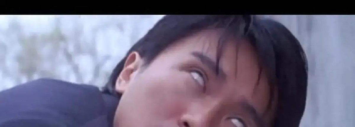 原以为周星驰脑子转得比风扇还快，随便张嘴就是能让人笑喷的神梗，谁能想到，跟他在《情圣》《龙的传人》里