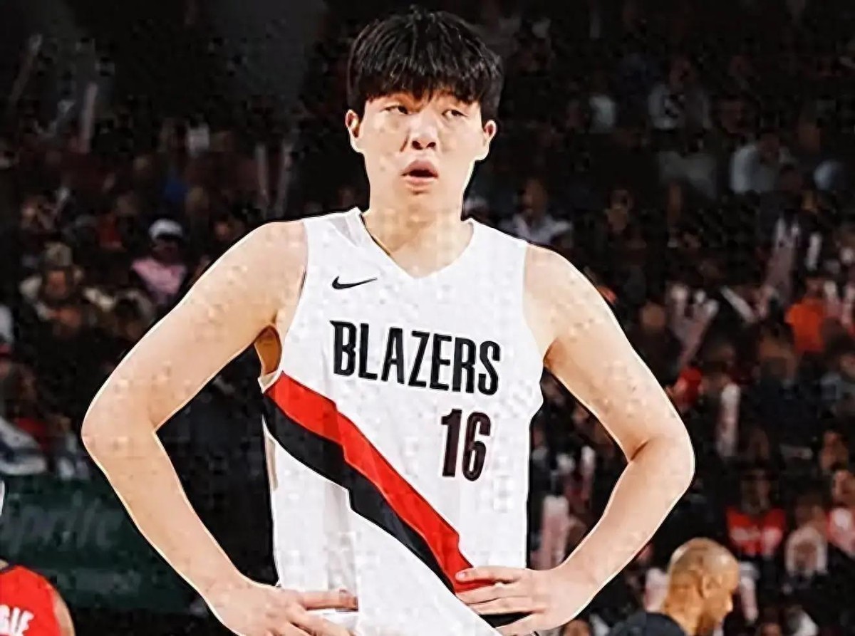 落后19分，杨瀚森上场了！斯普利特：是时候考虑对阵容做出改变！开拓者...