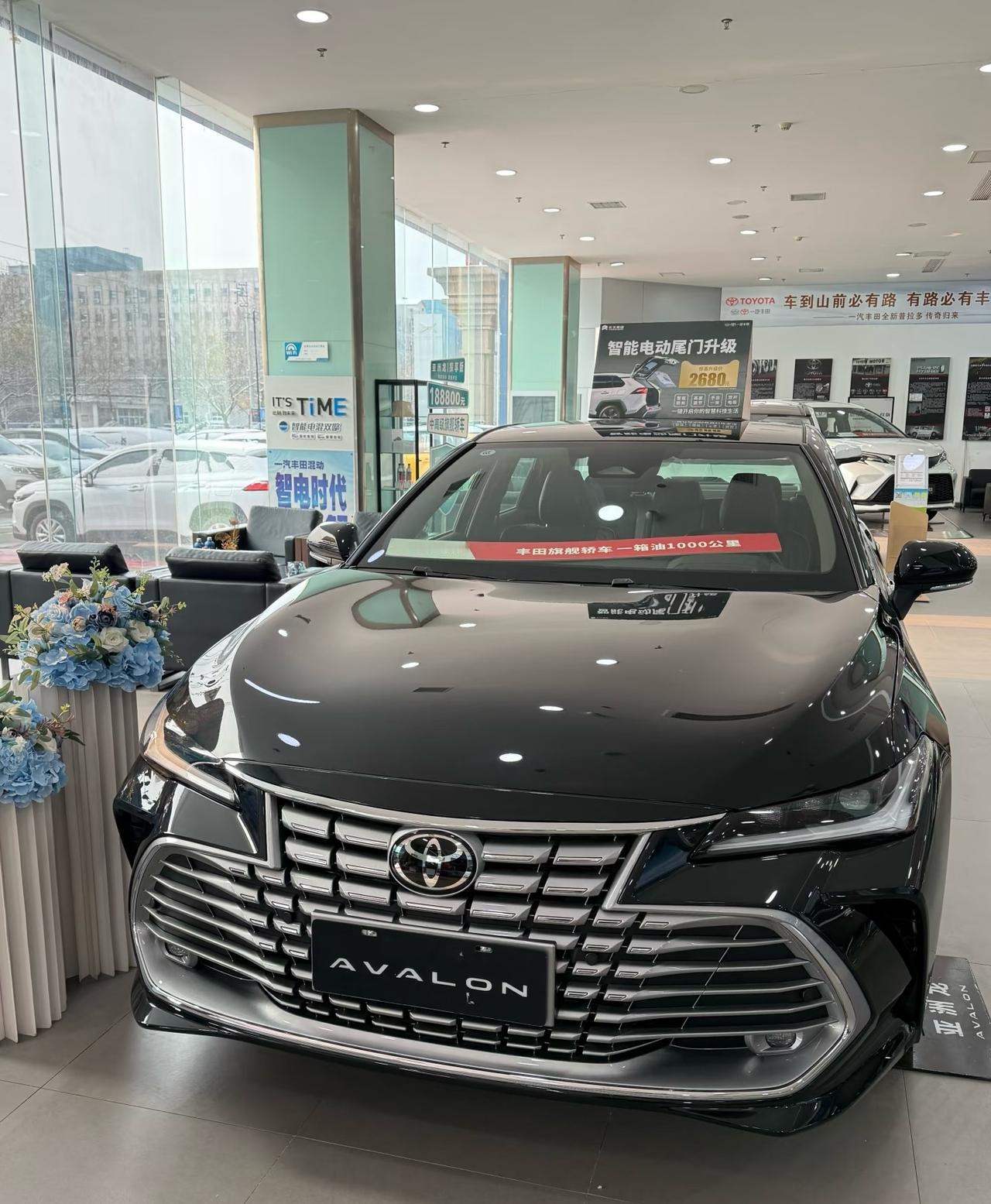 为什么凯美瑞销量那么高，明明亚洲龙更好看。要我说哪个车主会承认自己的选择的车