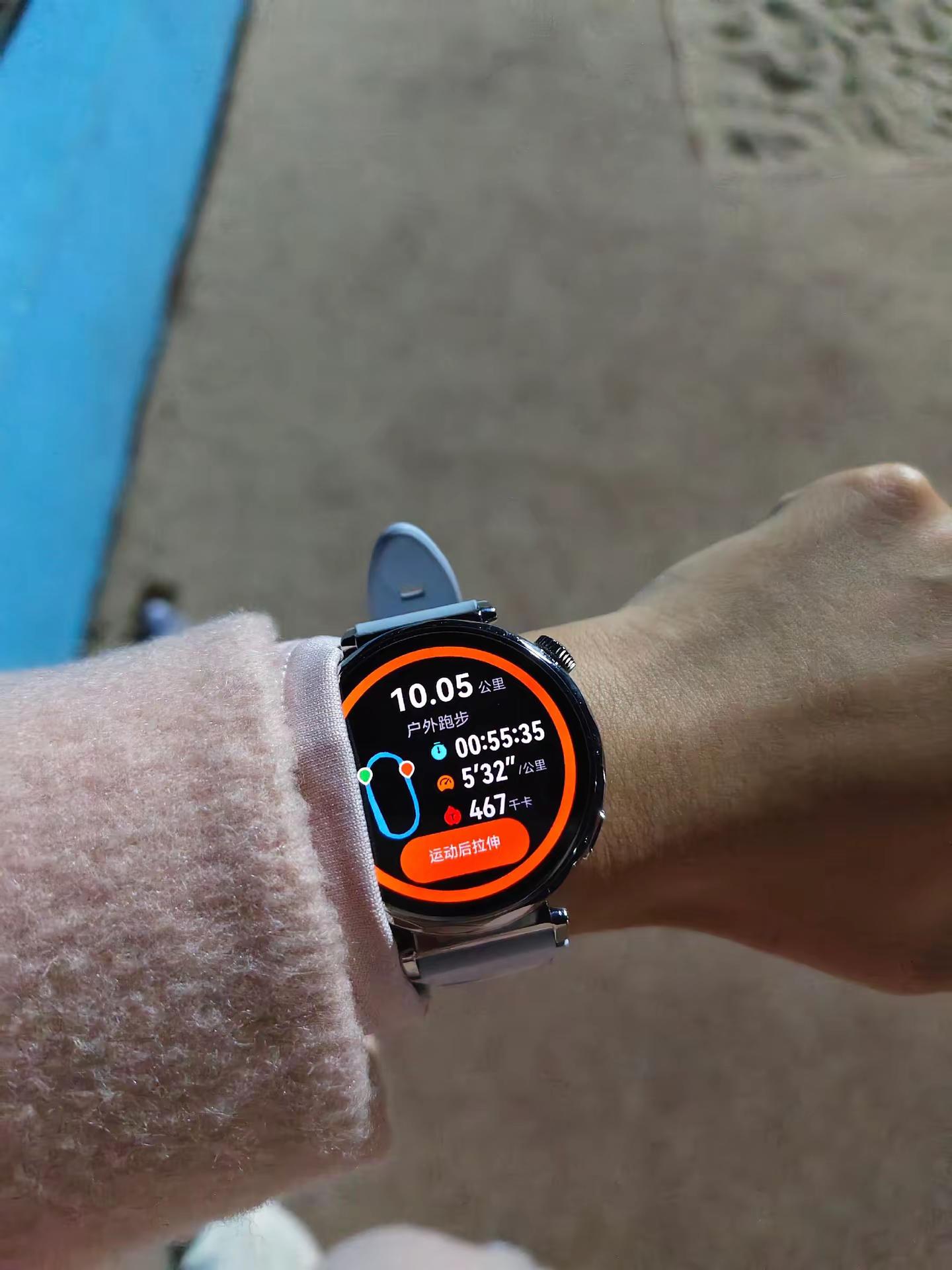 你和学姐暧昧去吧，我要去跑步了