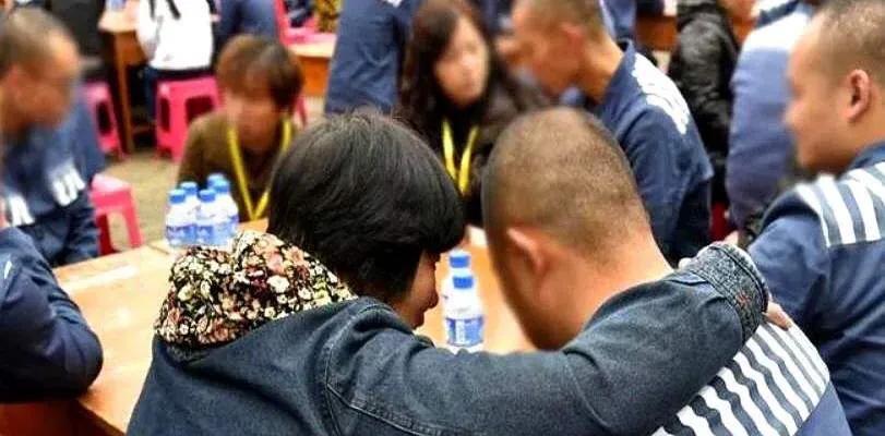 我国的监狱曾经设置过“夫妻房”。在上世纪90年代，国内部分监狱进行了“夫妻房”的
